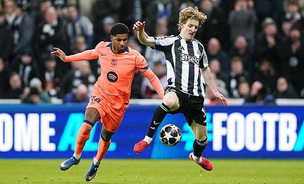 Marcus Rashford và Anthony Gordon có những điểm mạnh riêng. So sánh Marcus Rashford và Anthony Gordon