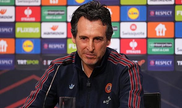 Unai Emery khiêm tốn với danh xưng ông vua Europa League.