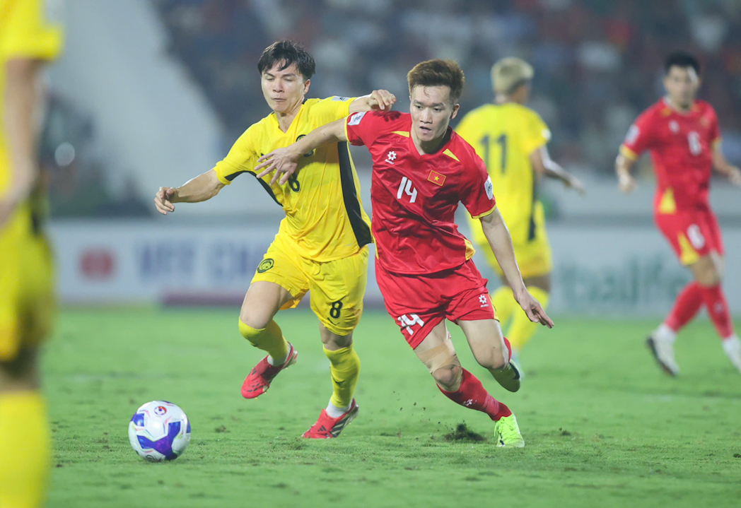 HLV Kim Sang-sik muốn cùng tuyển Việt Nam phá dớp tại AFF Cup 2026 - Ánh 3.