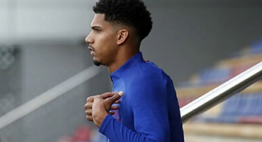 Araujo đối mặt nguy cơ bỏ lỡ trận ra quân tại World Cup sau chấn thương và sốt cao