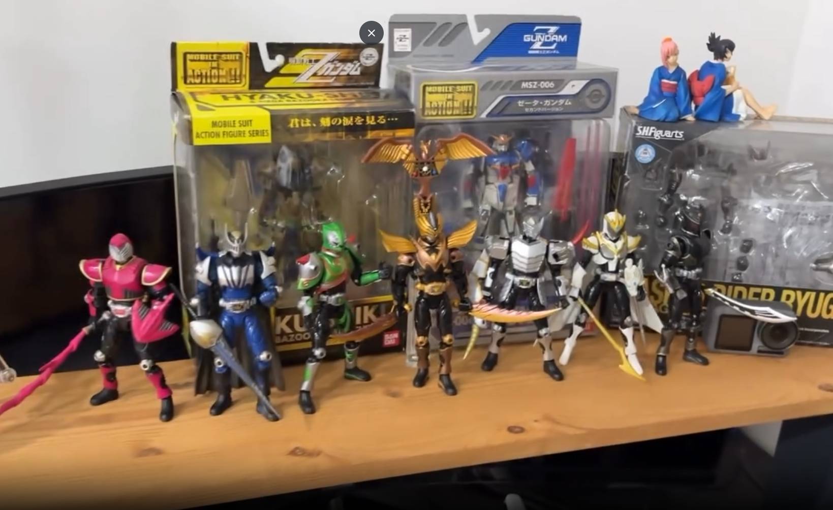 Khoe chiến tích săn 13 mô hình Kamen Rider tặng người yêu, cô gái nhận cái kết bất ngờ- Ảnh 1. Khoe chiến tích săn 13 mô hình Kamen Rider tặng người yêu, cô gái nhận cái kết bất ngờ- Ảnh 1.