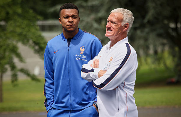 Kylian Mbappe tuyển Pháp