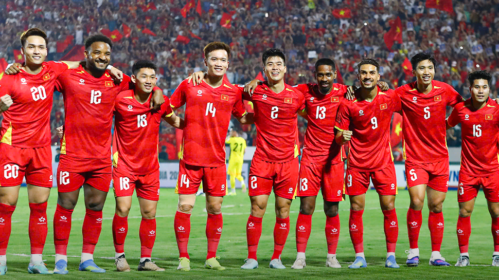 HLV Kim Sang-sik muốn cùng tuyển Việt Nam phá dớp tại AFF Cup 2026 - Ánh 5.