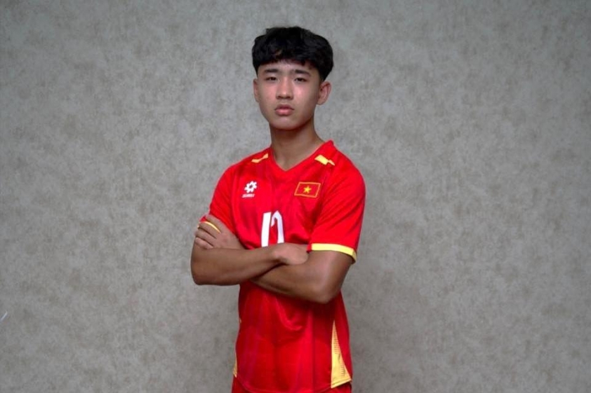 Trương Gia Khôi thu hút sự quan tâm từ truyền thông Trung Quốc Trương Gia Khôi cầu thủ Việt kiều
