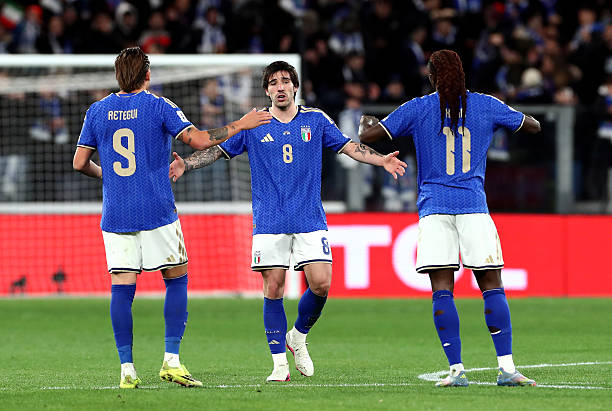 Những ngôi sao hàng đầu như Sandro Tonali sẽ nhường chỗ cho thế hệ trẻ. Sandro Tonali nhường chỗ cho thế hệ trẻ