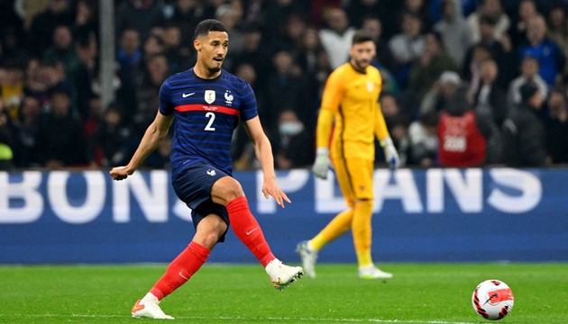 Deschamps bác bỏ thông tin chấn thương của hậu vệ thuộc biên chế Arsenal.