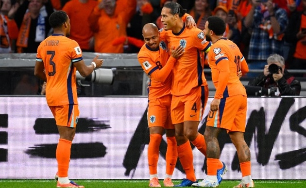 Hà Lan bay cao dưới thời Ronald Koeman. Hà Lan bay cao dưới thời Ronald Koeman.
